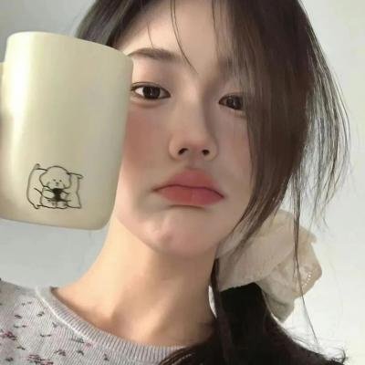 站起来的女孩